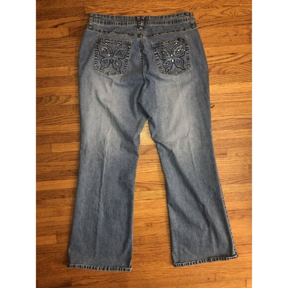 Angels Women's Embellished Butterfly Embroidery Baggy Jeans Faded Size 18 - Picture 3 of 16